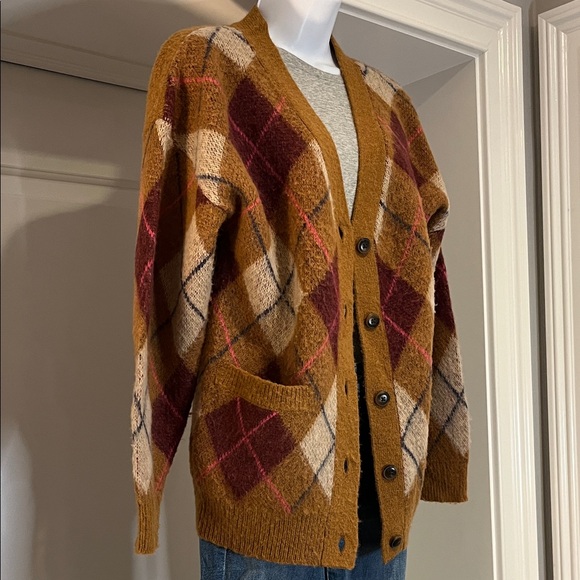 Women’s Steve Madden Camel Argyle Button-Front Cardigan Sweater Size XS - Picture 3 of 5